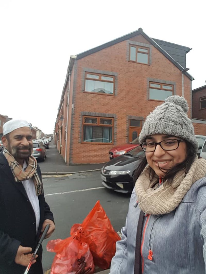 Councillors Akhtar and Rawat out litter picking in the ward.